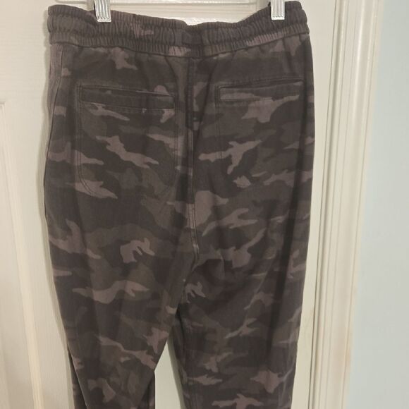 Athleta Brown and Black Jogger Sweatpants - Picture 7 of 10